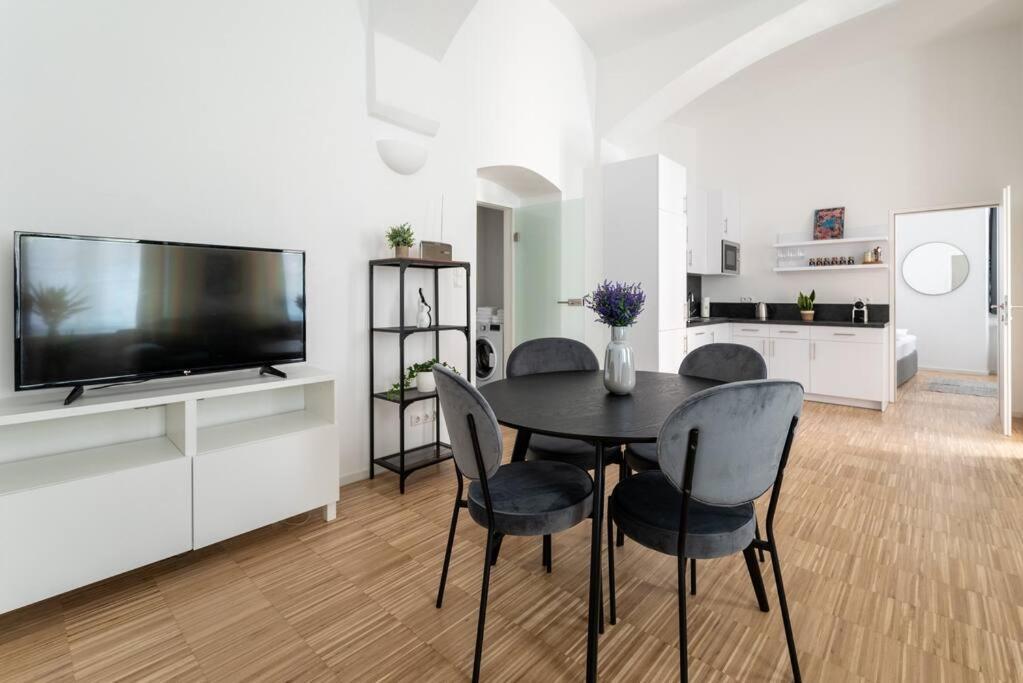 Spacious 2Br Near Attractions By Hm Wiedeń Zewnętrze zdjęcie